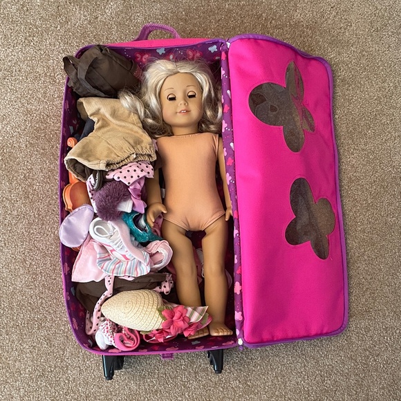 Battat Rolling Suitcase for 18" Dolls & Accessories - Picture 7 of 8